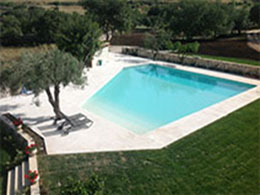 costruzione progettazione piscina pubblica Country Resort Borgo del Carato