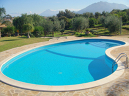 piscina forma libera Palermo